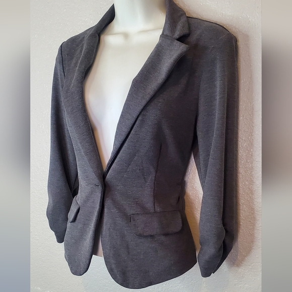 SOHO Fitted Feminine Cut Stretch Knit Cropped Gray Blazer Ruched Sleeves Small - Picture 3 of 7
